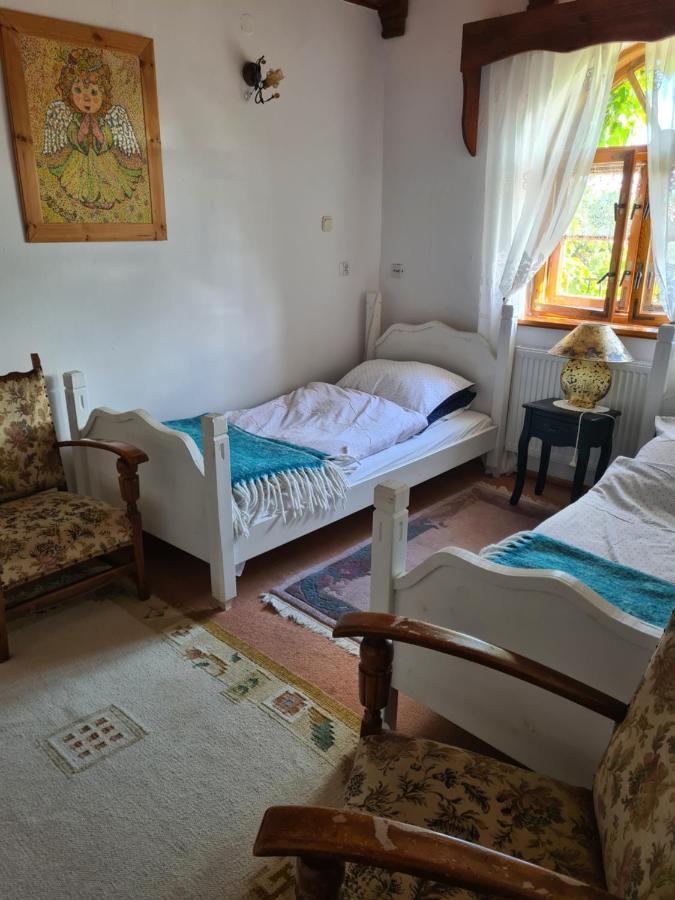 Dworek Sw.Antoniego Slawutowo Ngoại thất bức ảnh